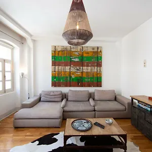 Apartment Chiconomy 